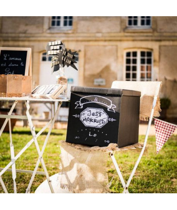 Chemin de table en jute à frange