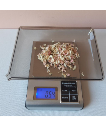 Confettis de fleurs séchées biodégradables roses pâles