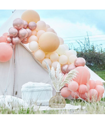 Arche de ballons rose gold, pêche et nude