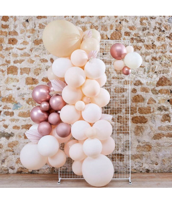 Arche de ballons rose gold et nude avec pampas