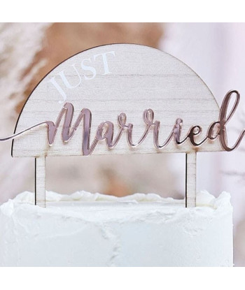 Cake topper just married