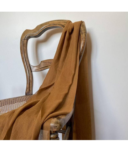 Chemin de table mousseline caramel