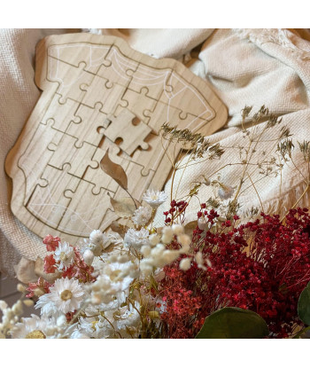 Livre d'or en bois en forme de puzzle