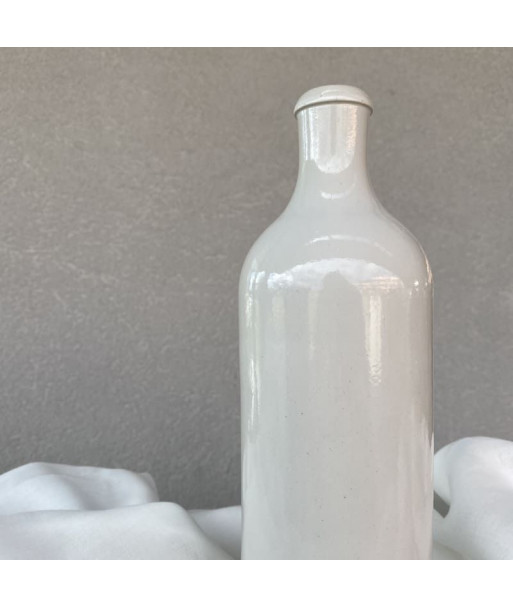 Vase bouteille en grès blanc