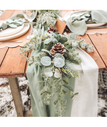 Chemin de table en mousseline vert eucalyptus