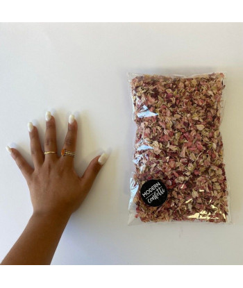 Confettis de fleurs séchées biodégradables rose et bordeaux