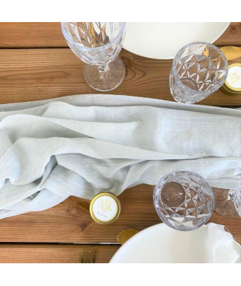 Chemin de table en mousseline vert eucalyptus