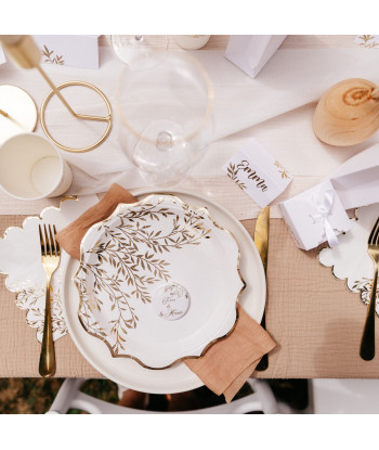 16 serviettes jetables blanches et or