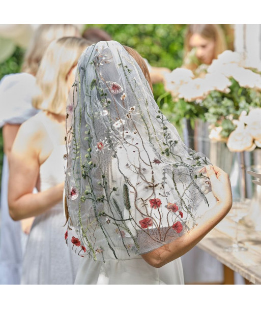 Voile mariée fleurie pour EVJF ou mariage